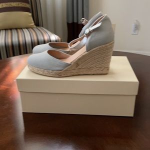 Soft gray Cordani wedge espadrille